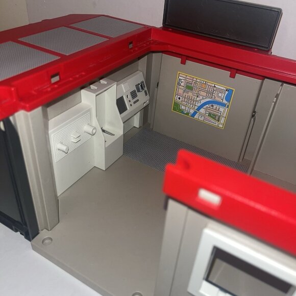 Playmobil 5663 Take Along Fire Station Some Accessories & Figure Incomplete - Picture 8 of 16